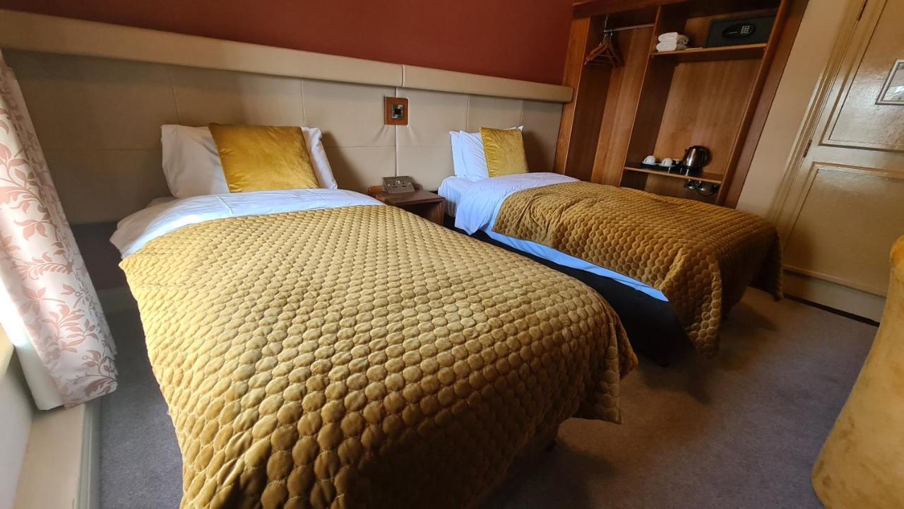 The Farnham Arms Hotel Cavan Exteriér fotografie