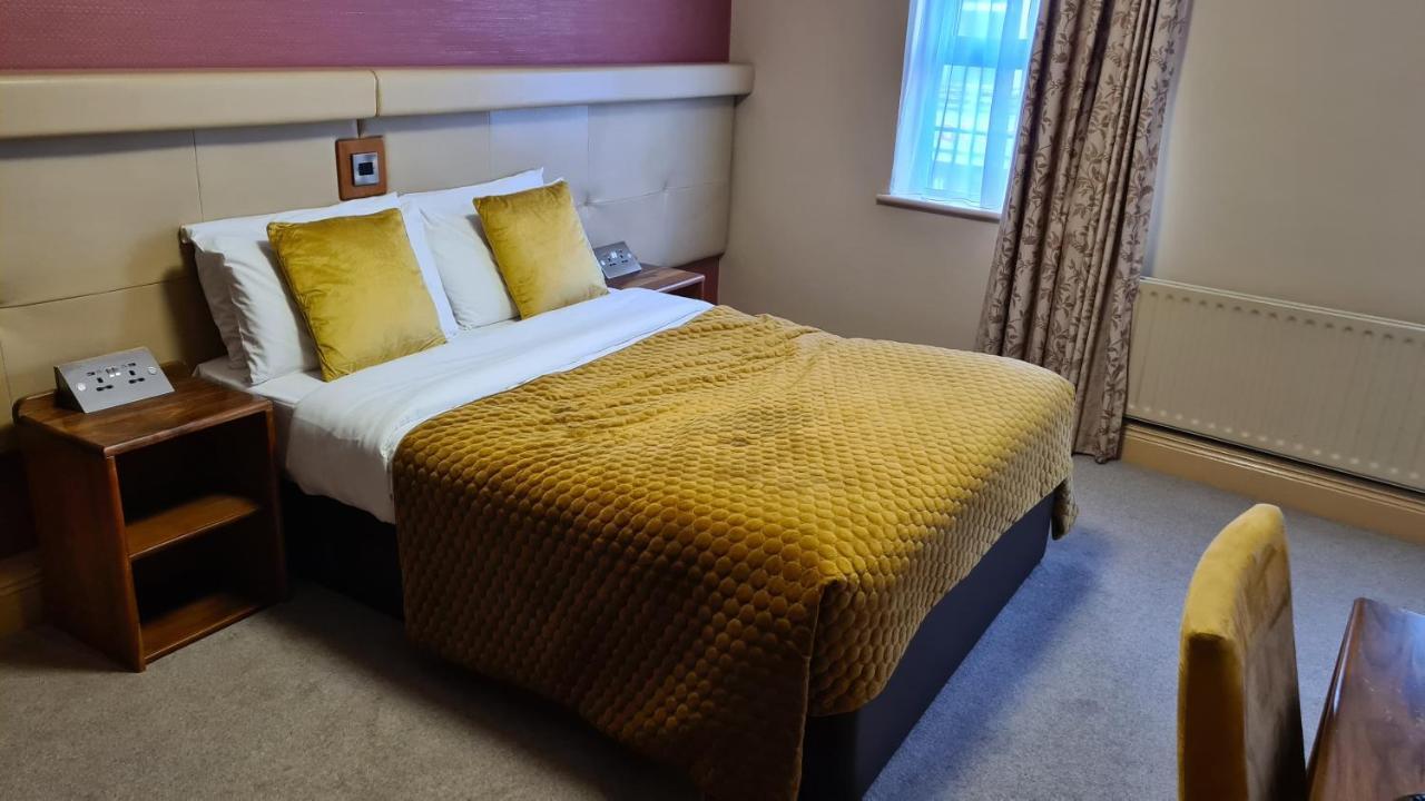 The Farnham Arms Hotel Cavan Exteriér fotografie
